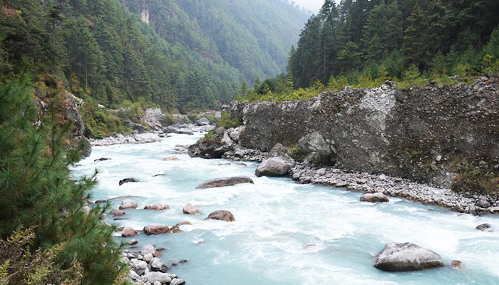  Dudh Kosi River 