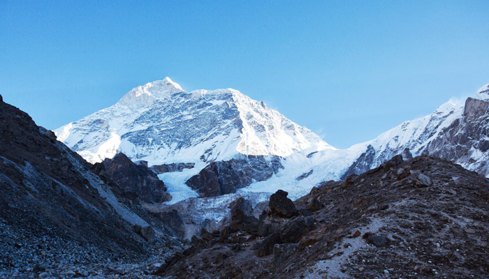  Makalu Base Camp Trek 