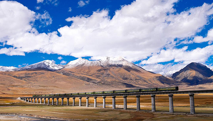 Tibet train