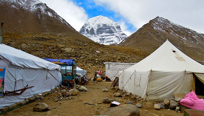 Camping nearby Mt. Kailash
