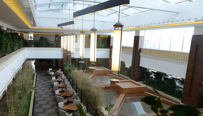 Qomo Langzong Hotel